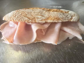Stirato di grano duro con salumi e formaggi