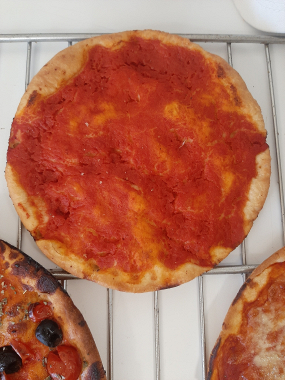 Pizza tonda lievito madre pomodoro baby