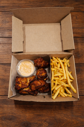 KURACIE KRÍDELKÁ - 6ks + hranolky 150g + omáčka