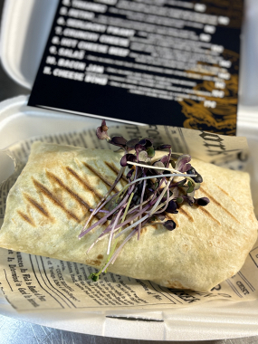 Wrapy 2 200 g – mäso na výber: kuracie grilované / trhané hovädzie (1,3,5,6,7)