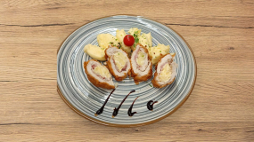 Göngyölt csirkemell burgonyapürével