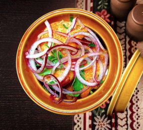 VEPŘOVÝ ŠAŠLIK V HLINĚNÉM HRNCI