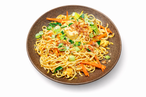 15. Gebratener Nudeln mit Gemüse und Ei