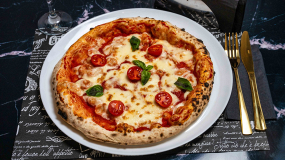 Pizza Margherita Fior di Latte
