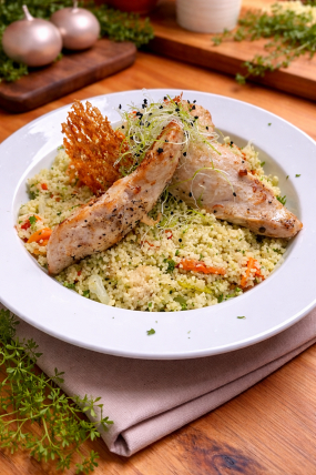 3. 400g - Kuskus šalát s kuracím mäskom a zeleninou  (A: 1)