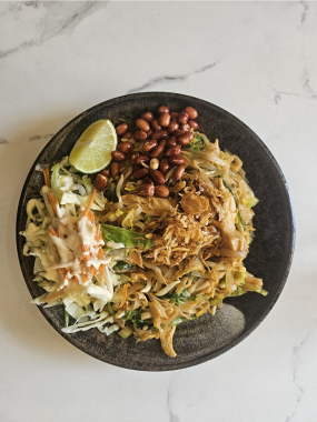 25. PAD THAI - THAJSKÉ SMAŽENÉ RYŽOVÉ REZANCE 