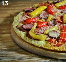 13. Extra salámová