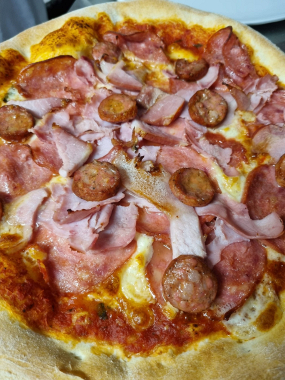 Pizza Canibale