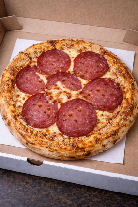 Pizza Salami Family