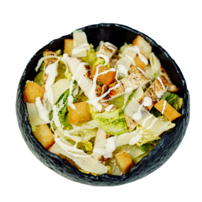 Salată cu Pui Crispy