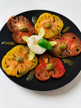 CARPACCIO DE TOMATES ET BURRATA