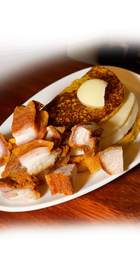 Cachapa con queso + cochino frito
