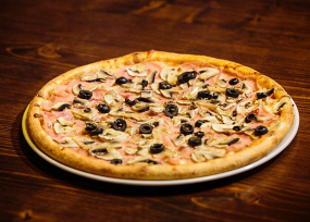 Pizza Prosciutto e Funghi