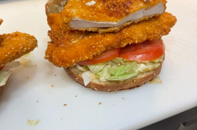 LE SCHNITZEL BURGER