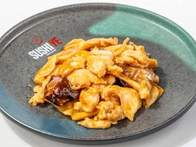 Pollo con Bambù e Funghi