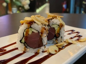 Uramaki Almond Tuna Rolls