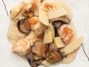 Gamberi con Funghi e Bambù