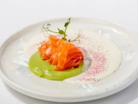 Salmone in salsa avocado