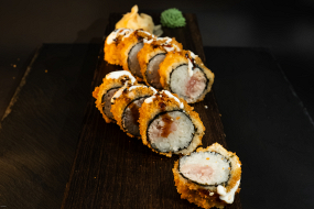 Salmon Tempura Maki