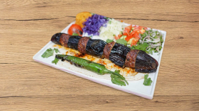 Kebab cu Vinete - Patlıcanlı Kebap