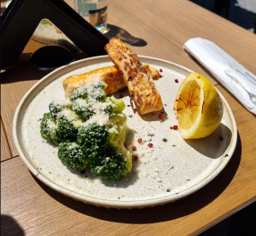 Somon cu Broccoli
