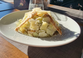 Salată Caesar