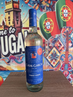 VIN BLANC : CASAL GARCIA