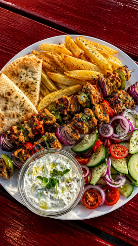 Souvlaki de pui la farfurie 