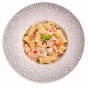 Rigatoni cu Somon și Capere