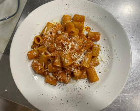 Mezze maniche alla amatriciana