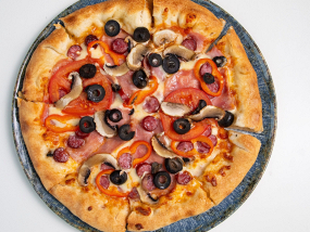 Pizza Tavernei + 1 Doza Cola