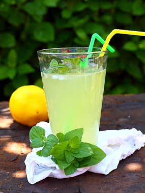 Limonada Naturala Racoritoare 