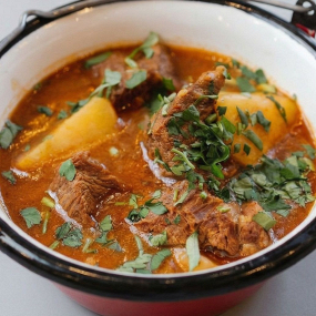 Gulaș Ardelenesc de Porc