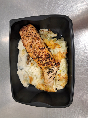 Saumon - Gratin de ravioles et poireaux