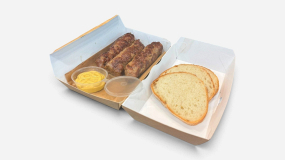 3 Mici + Cartofi Prăjiți + Doza Coca-Cola
