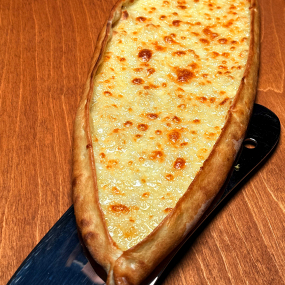 Pide au fromage