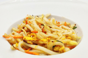 63. Yaki Udon con Verdure