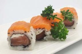 128. Uramaki Sake Speciale