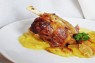 Codillo de Cerdo con Patatas Panaderas o fritas