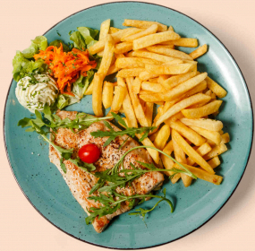 Putensteak mit Kräuterbutter, Pommes Frites 