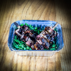 Datteln im Speckmantel