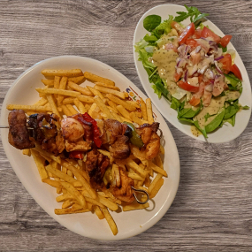 Szaszłyki z polędwicy wieprzowej i drobiowej 2szt 400g