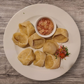 Pierogi domowe z mięsem 8 szt.