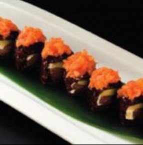 B55. Black Spicy Sake Roll 8pz