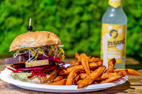 Halloumi-Burger-Menü