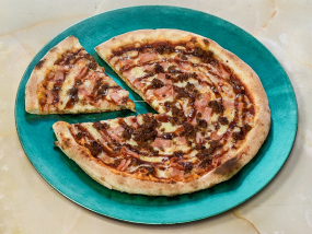 Pizza Bolognesa