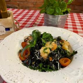 Tagiatelle Nero z krewetkami