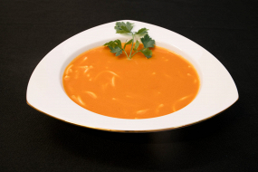 Zupa Pomidorowa z makaronem 