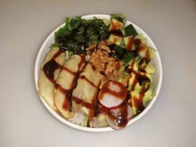 Poké bowl gyoza