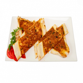 170 Pide mit Hackfleisch